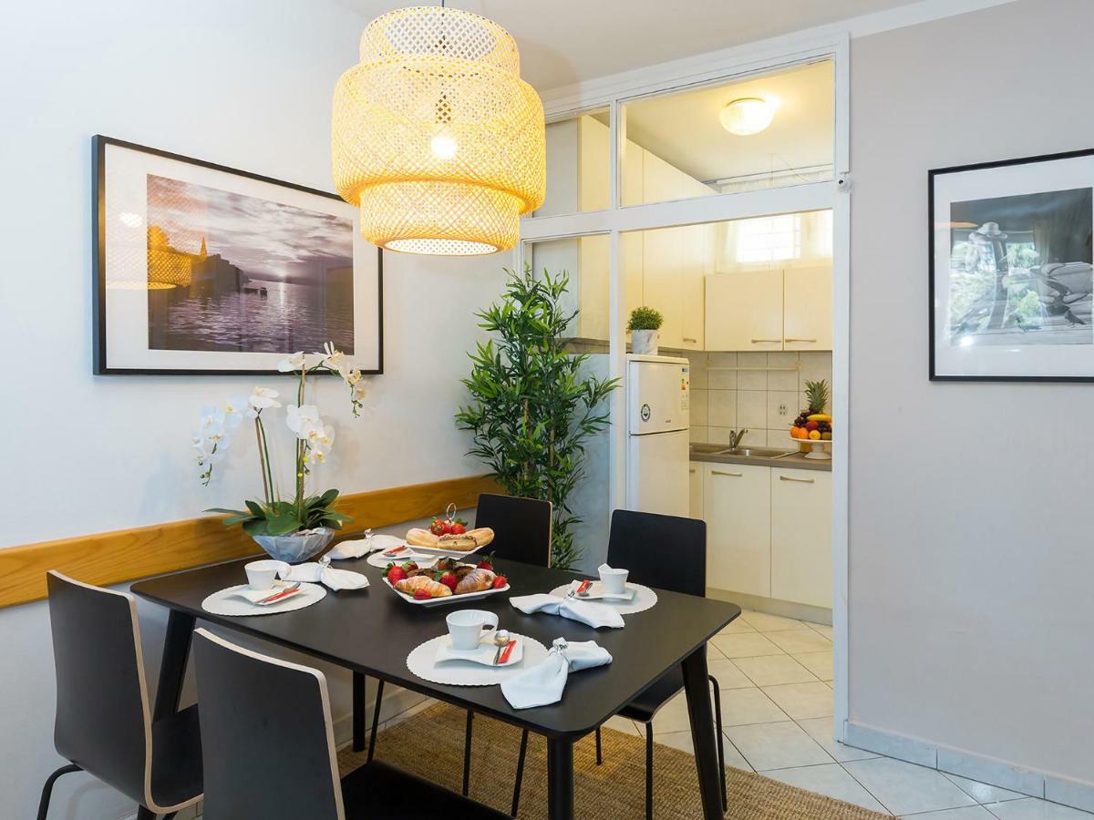 New City Center Design Apartment โปเรช ภายนอก รูปภาพ